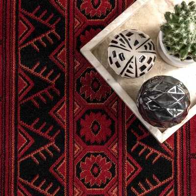 NuLOOM Billie Traditional Paneled Fringe Area Rug - Image 5