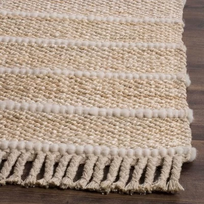 Nita Solid Woven Rug - Safavieh