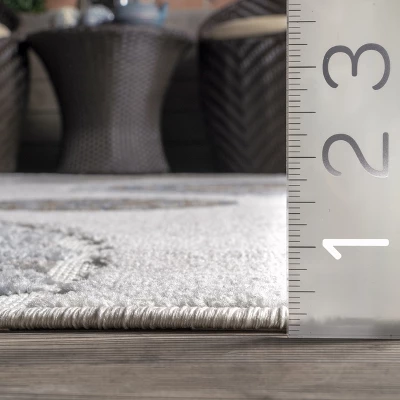 NuLOOM Andi Textured Geometric Indoor And Outdoor Patio Area Rug - Image 2