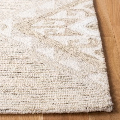 Casablanca CSB775 Hand Tufted Area Rug - Safavieh - Image 2